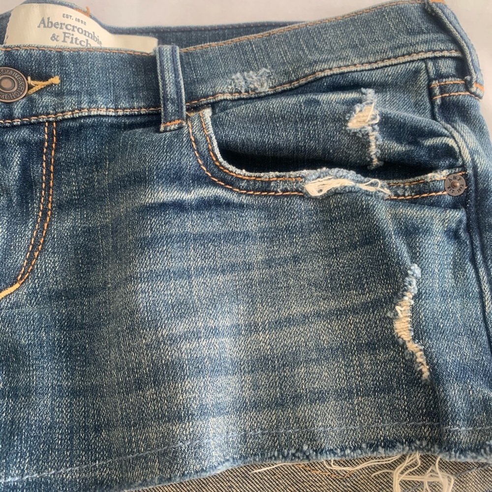 Abercrombie & Fitch Denim Shorts - Picture 5 of 5